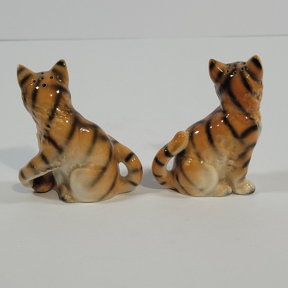 Vintage Orange Tabby Cat Salt and Pepper Shakers Set Japan Ceramic Kittens - Picture 4 of 10